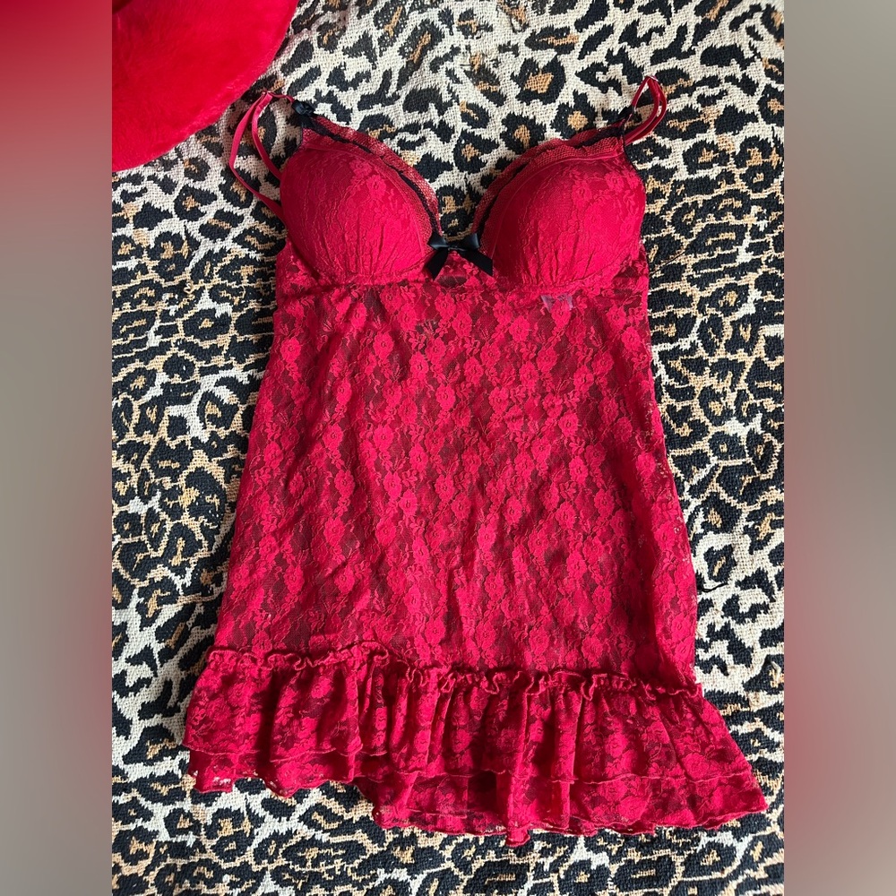 Chic Scarlet Lace Chemise